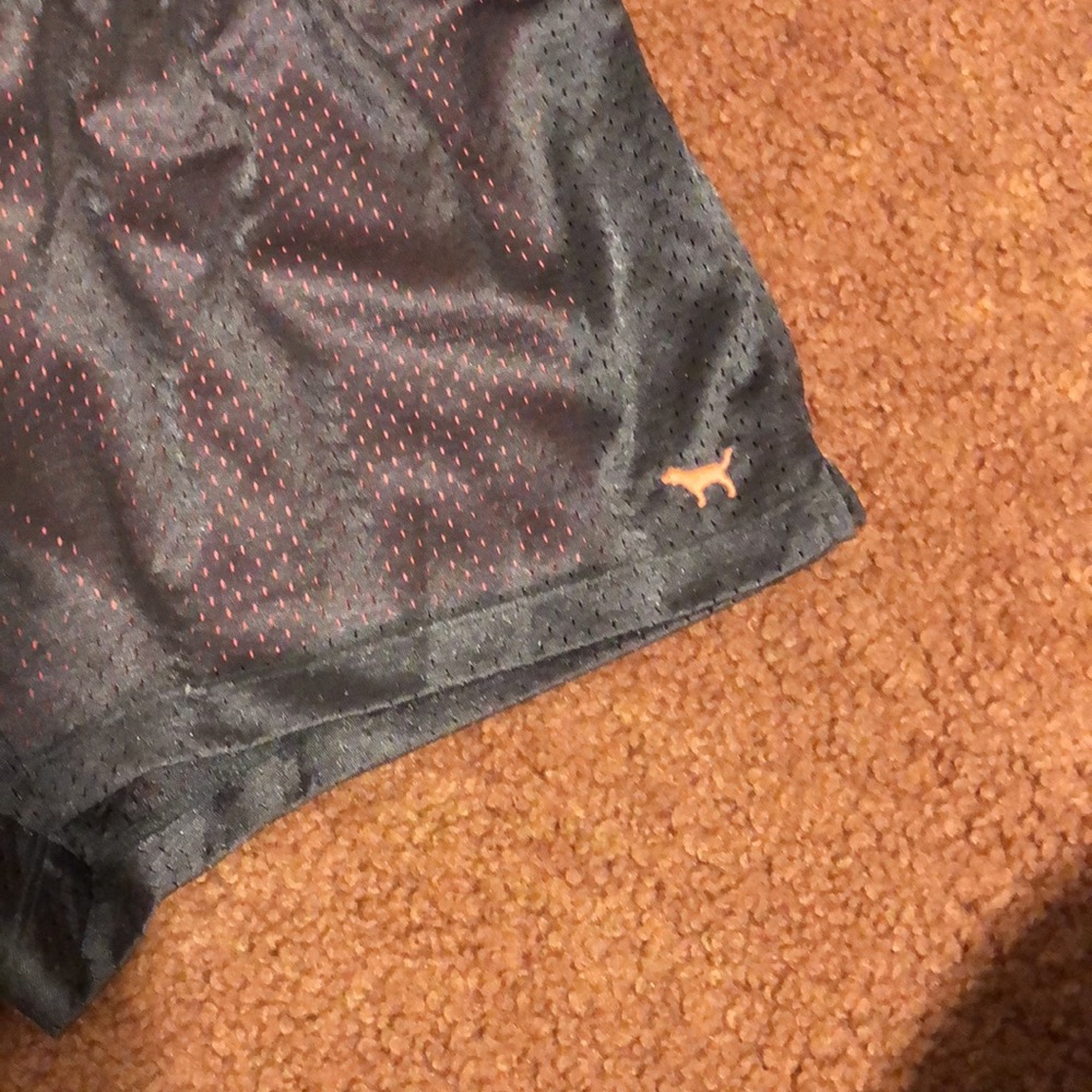 Victoria Secret PINK Shorts - Picture 2 of 5